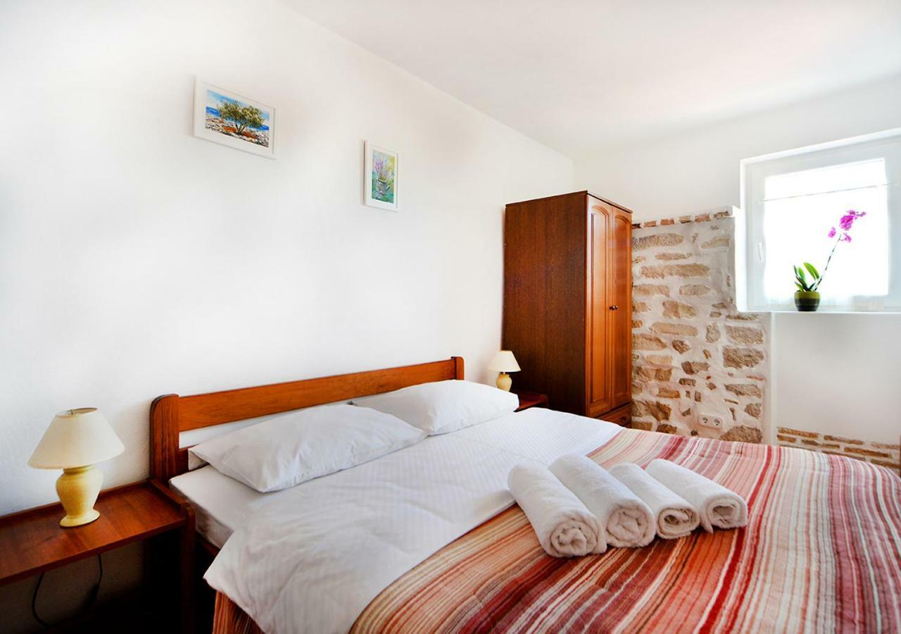 Old Town Vrsar, Apartments Danica & Zoran Εξωτερικό φωτογραφία